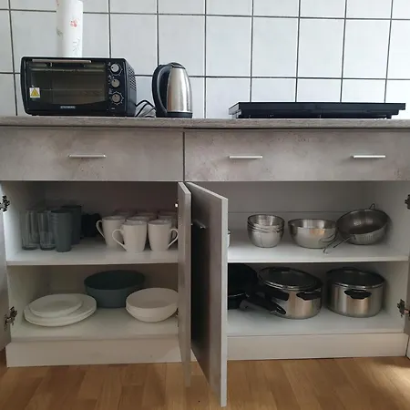 Nina 4 - Monteurwohnung * Weißenfels